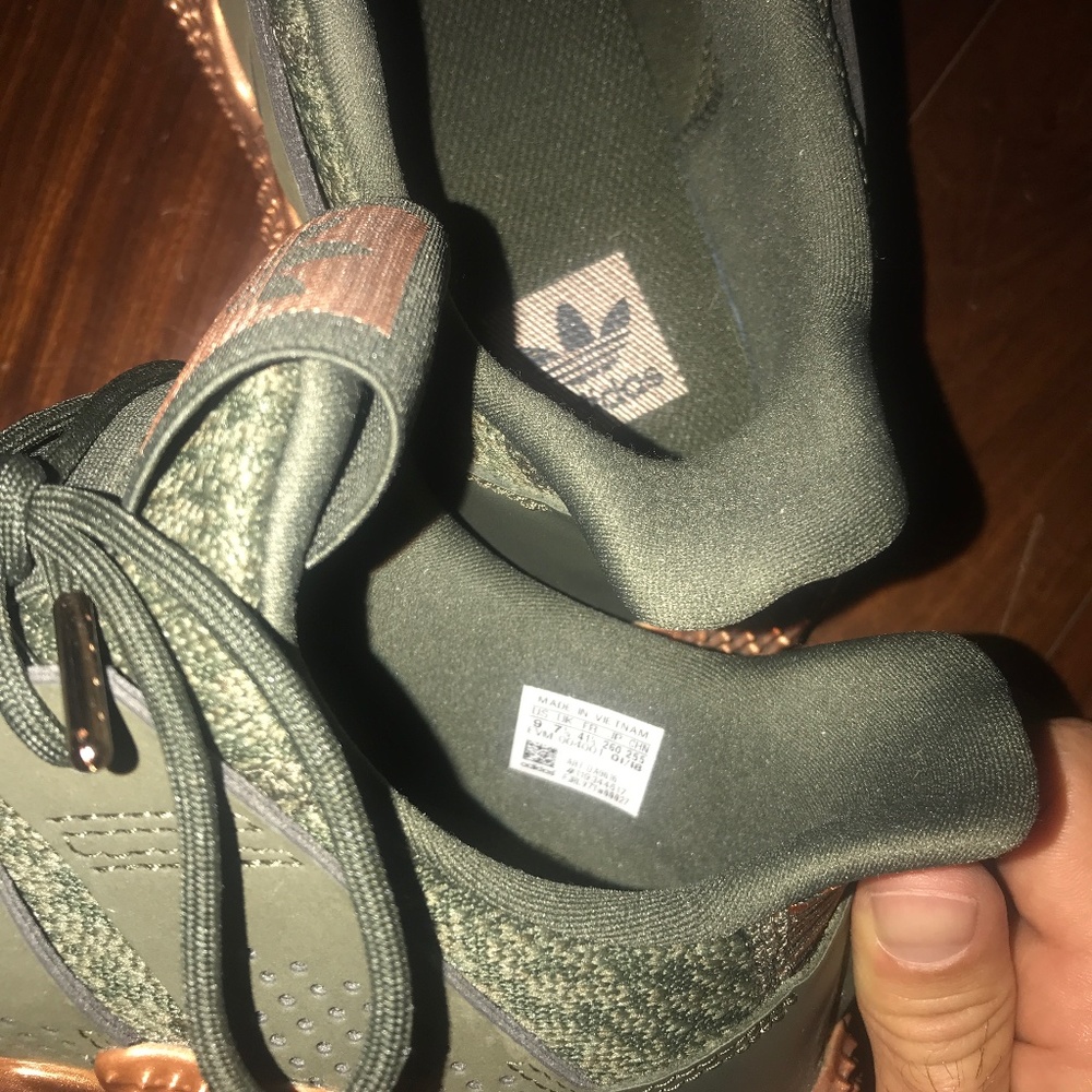 adidas women’s cargo copper Prophere sneakers (size 9)